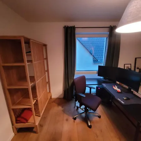 Δωμάτια σε οικογενειακή κατοικία Hannover Fair Retreat